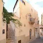 Conte Luna 4*