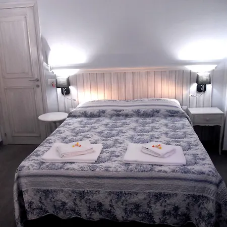 Conte Luna Bed & Breakfast 3*