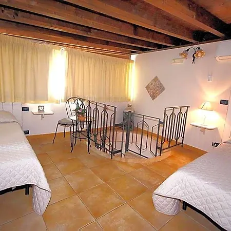 Couette-café Conte Luna 4*