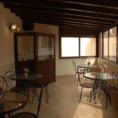Bed & Breakfast Conte Luna 4*